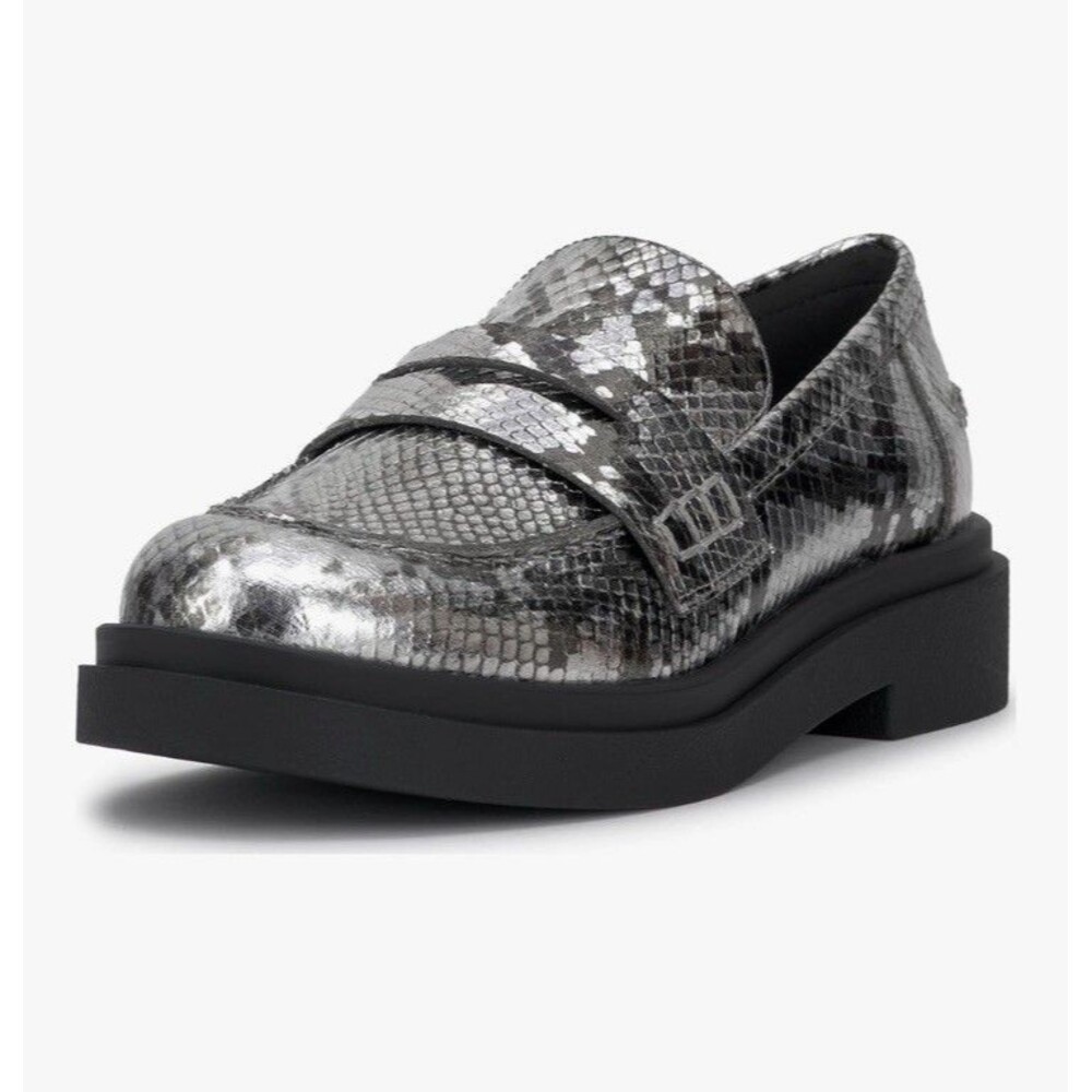 Jessica Simpson Xuris Women’s Penny Loafer Chrome Color Size 6M Lux Metal Snake
